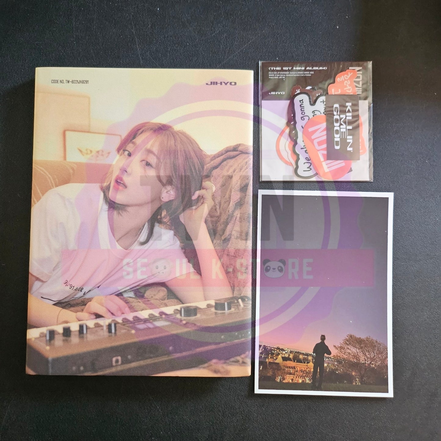 [ON HAND] JIHYO - 1st Mini Album [ZONE]