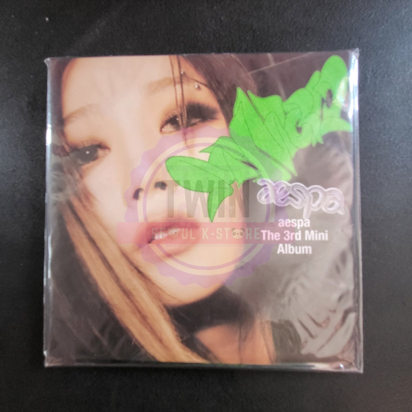 [ON HAND] aespa - The 3rd Mini Album [MY WORLD]